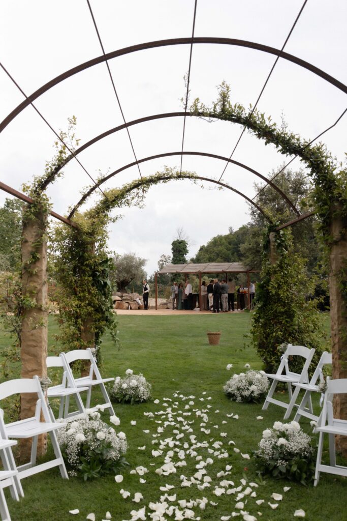 Decoración de ceremonia por Love Agency